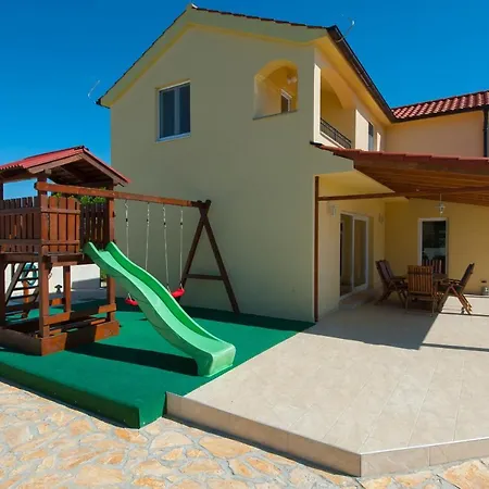 Villa Mistletow *